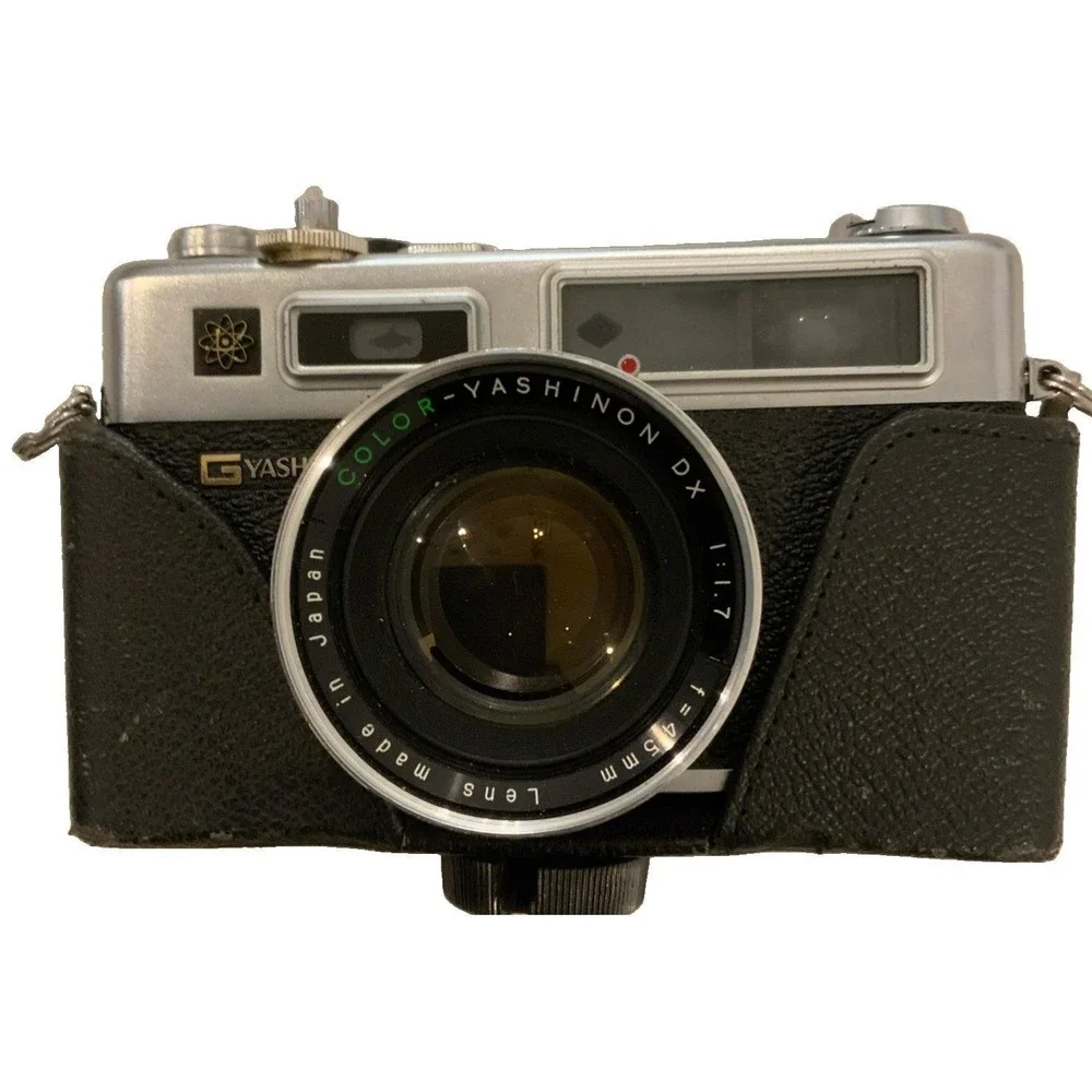 Yashica Electro 35 GSN Rangefinder Film Camera Color-Yashinon DX 45mm f1.7 Lens